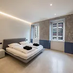 App 1 Palazzo Cavour