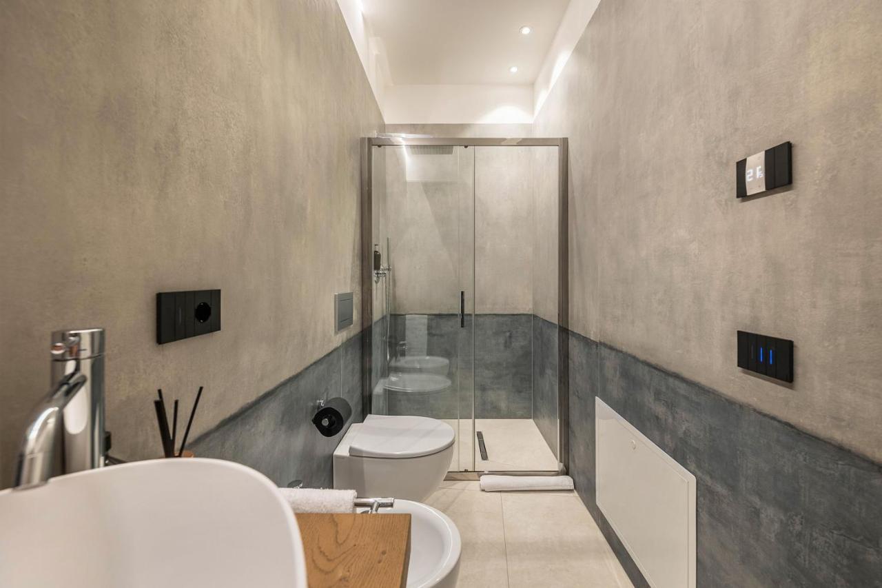 App 1 Palazzo Cavour
